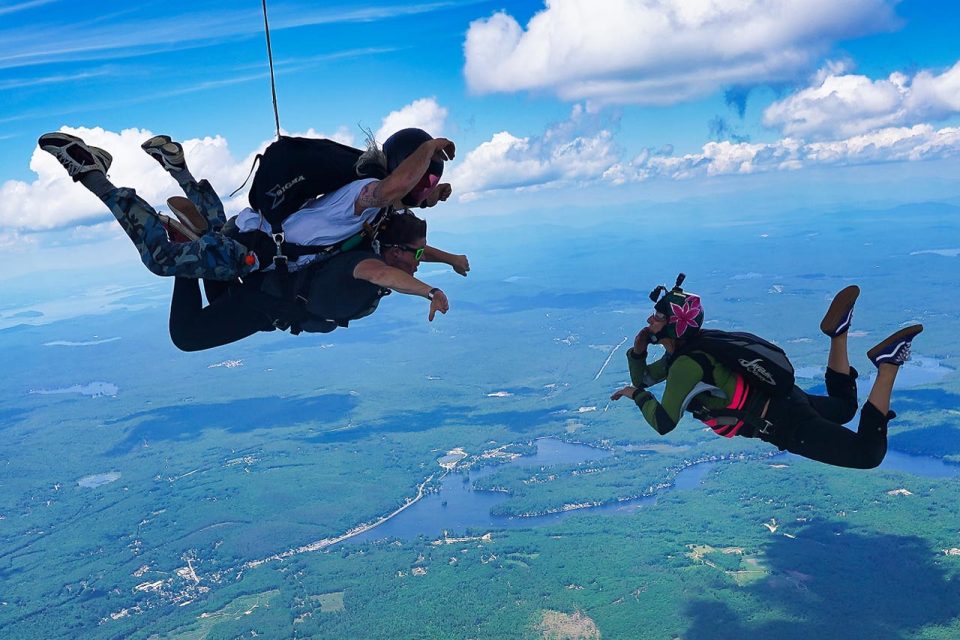 skydiving parachute