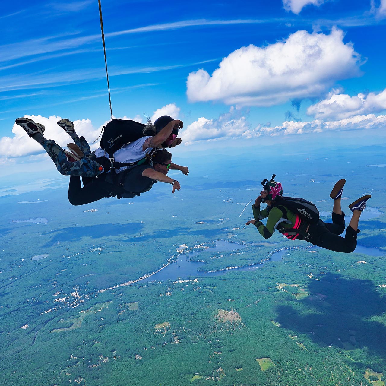 skydiving parachute