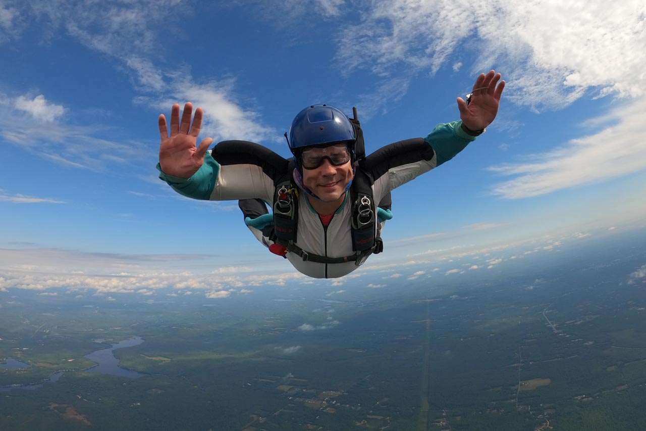 Learn to Skydive Solo with AFF Skydive New England