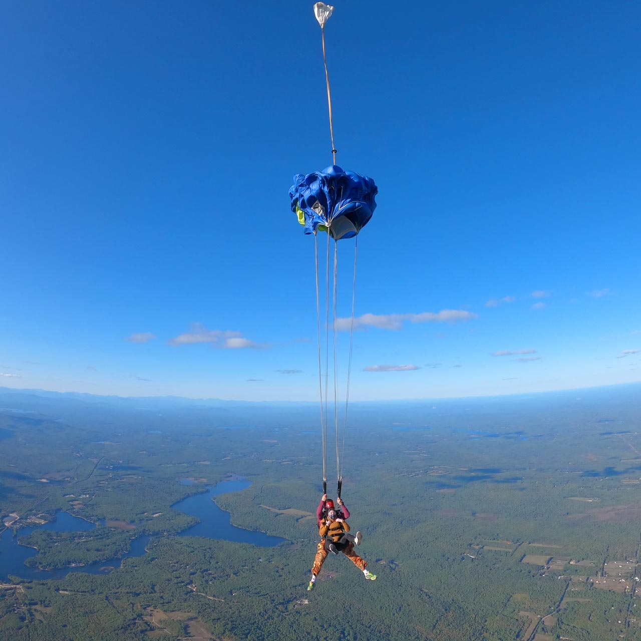 what height do skydivers open their parachute