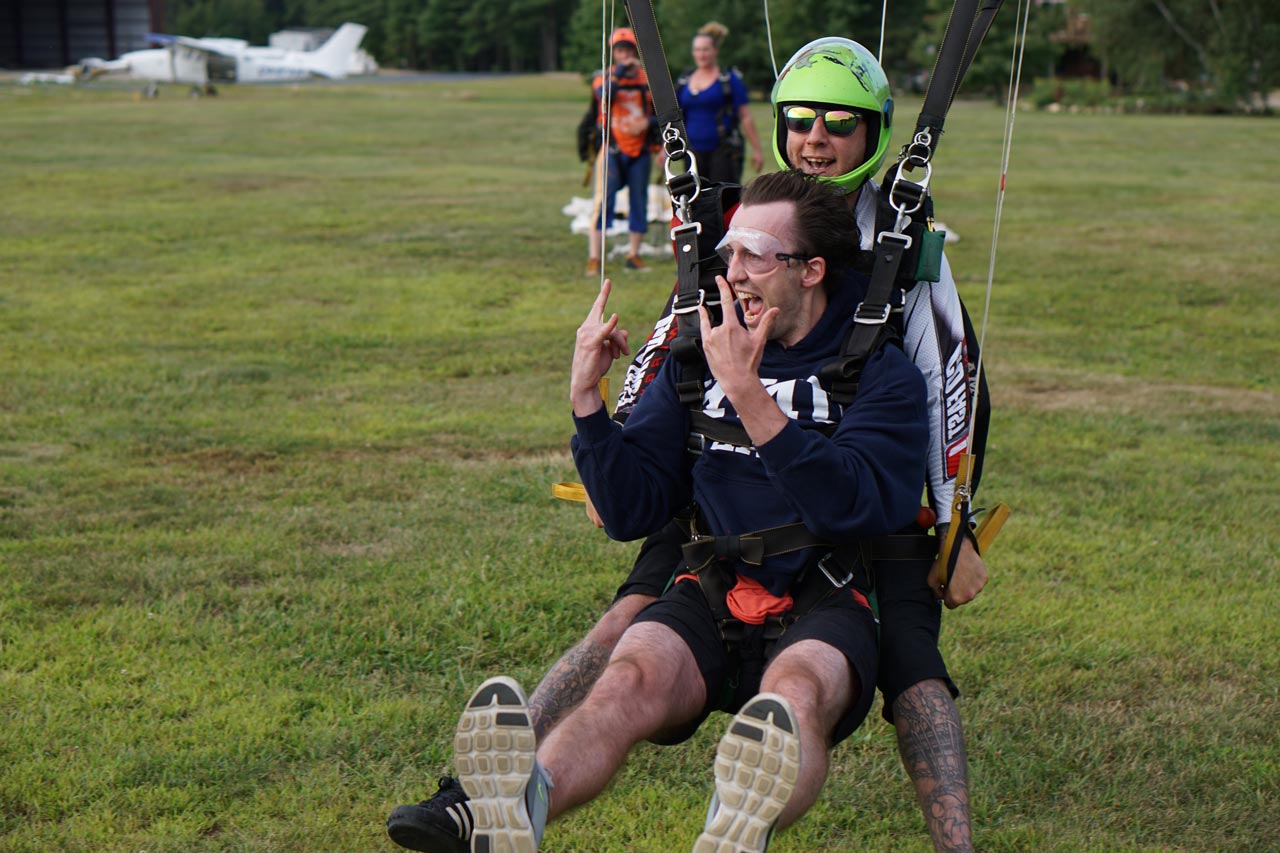 tips for skydiving first time